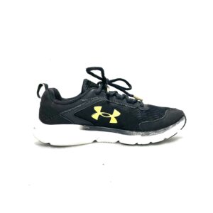 Under Armour Charged Assert