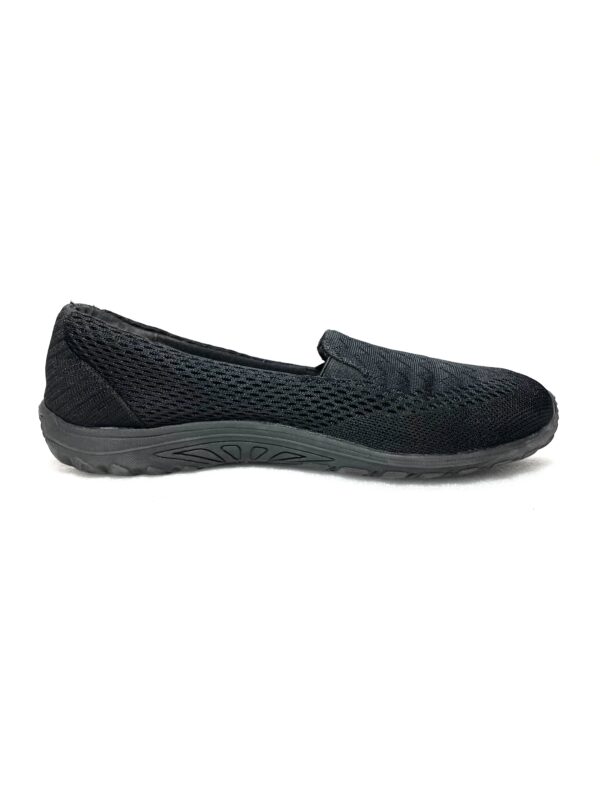 SKECHERS RELAXED FIT