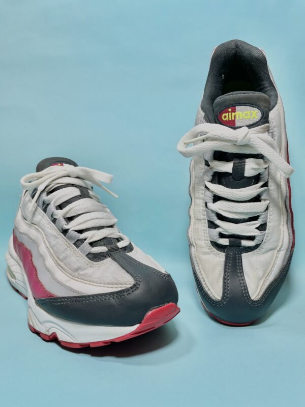 Nike Airmax Youth Sports and Outdoor Shoes - Image 6