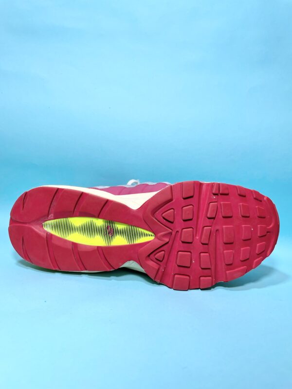 Nike Airmax Youth Sports and Outdoor Shoes - Image 4