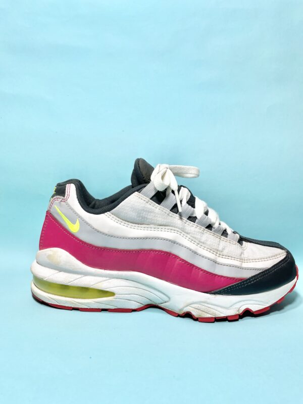 Nike Airmax Youth Sports and Outdoor Shoes