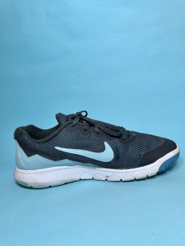 Nike Women's Flex Experience Rn 4 Running - Image 2