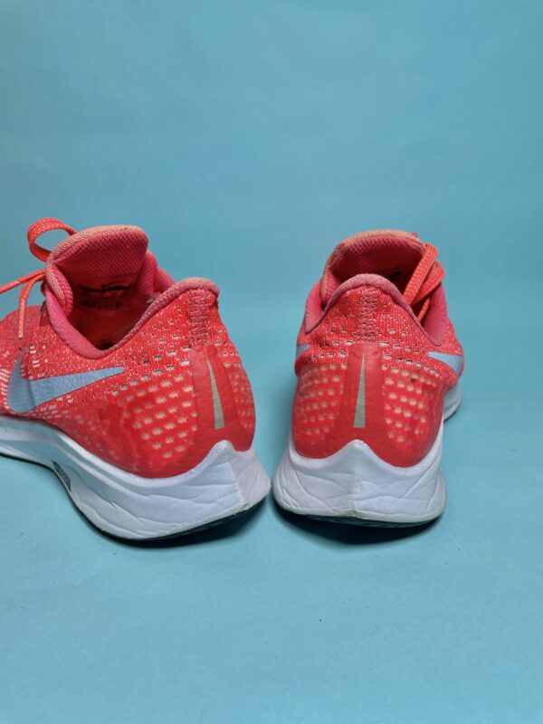 NIKE AIR ZOOM PEGASUS 35 v2 - Image 5