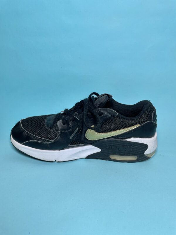 Nike black and gold air max - Image 3
