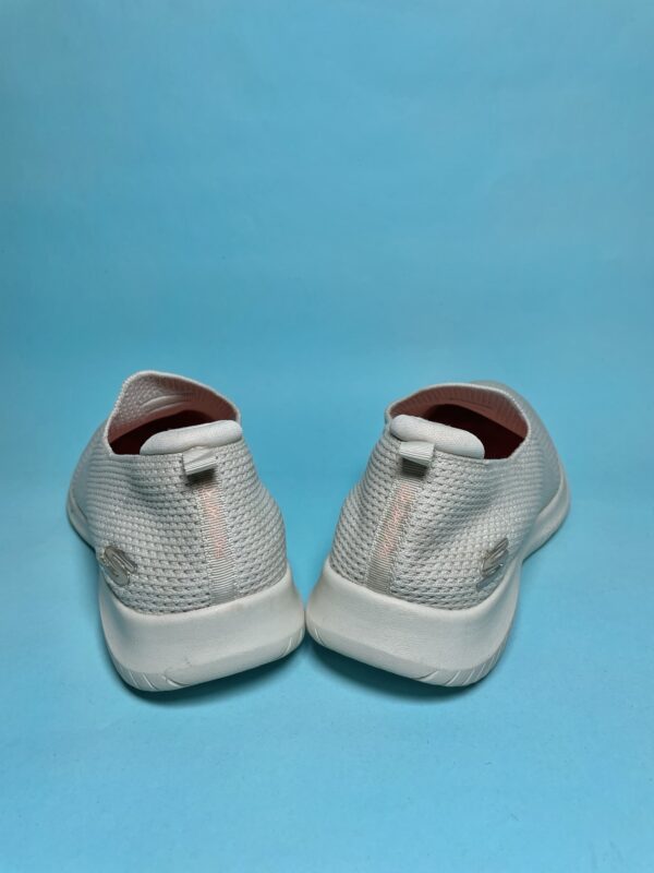 Skechers 13106 Air-Cooled Memory Foam - Image 5