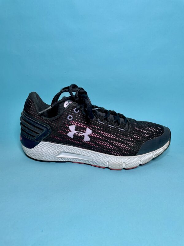 Under Armour Charged Rogue Sneaker