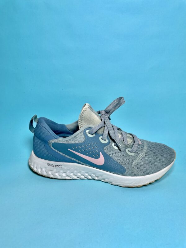 Nike Legend React - Image 2