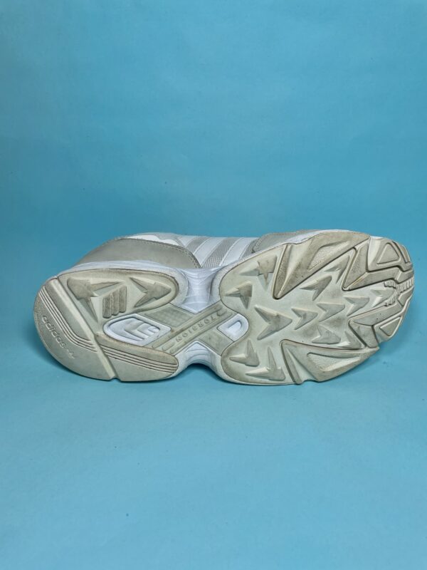 Adidas Mens YUNG-96 - Image 5