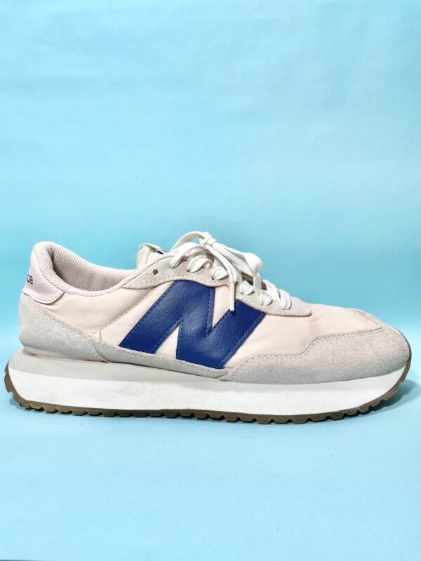 New Balance Women's Sneakers - Image 2