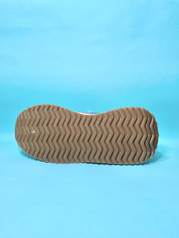 New Balance Women's Sneakers - Image 4