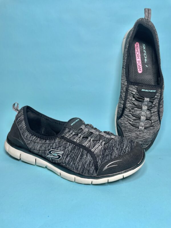 Skechers  wide Flex Gratis Stroll - Image 6
