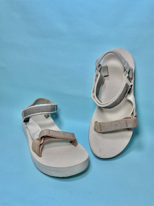 Teva sandle v2