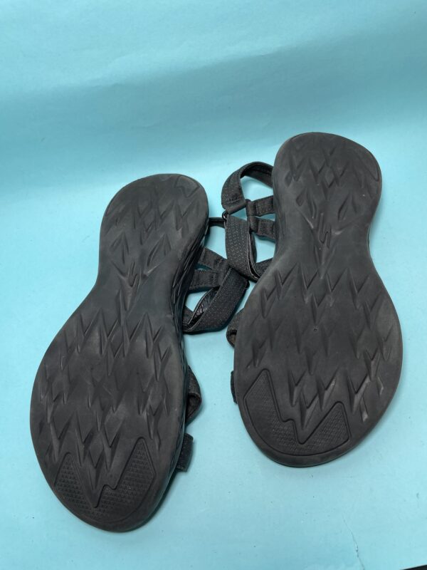 Skechers GOGA MAX sandle - Image 3
