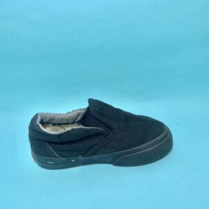 VANS CONVERSE 4