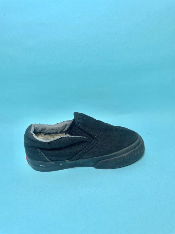 VANS CONVERSE 4