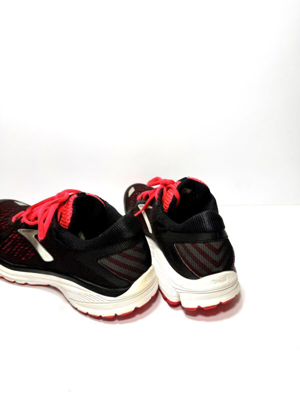 Brooks Aduro 6 Running - Image 3