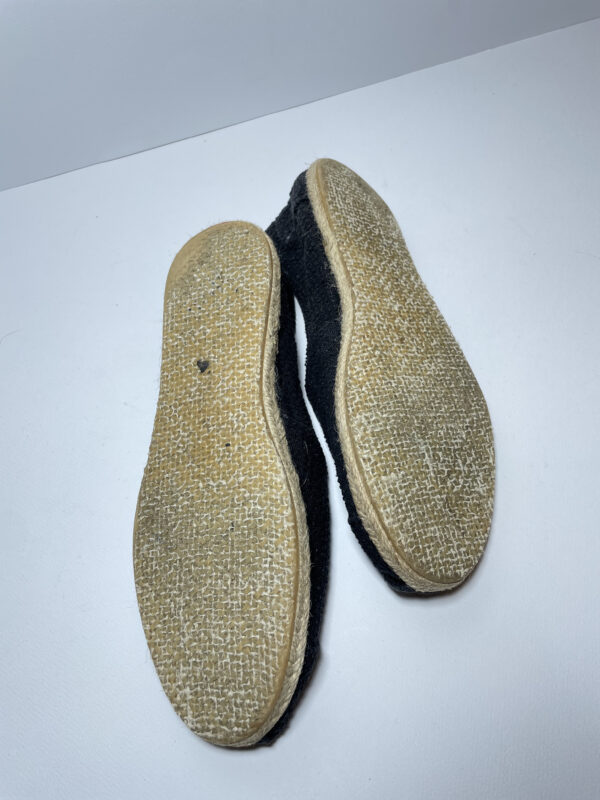 TOMS canvas slip on - Image 3