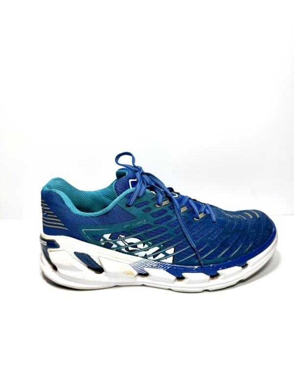 Hoka One One Vanquish 3