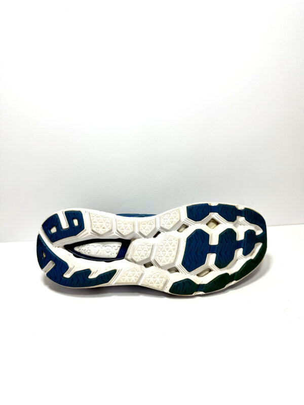 Hoka One One Vanquish 3 - Image 7