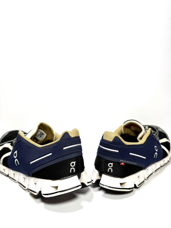 On Cloud 5 - Image 8