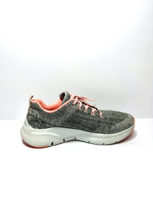 Skechers arch fit - Image 5