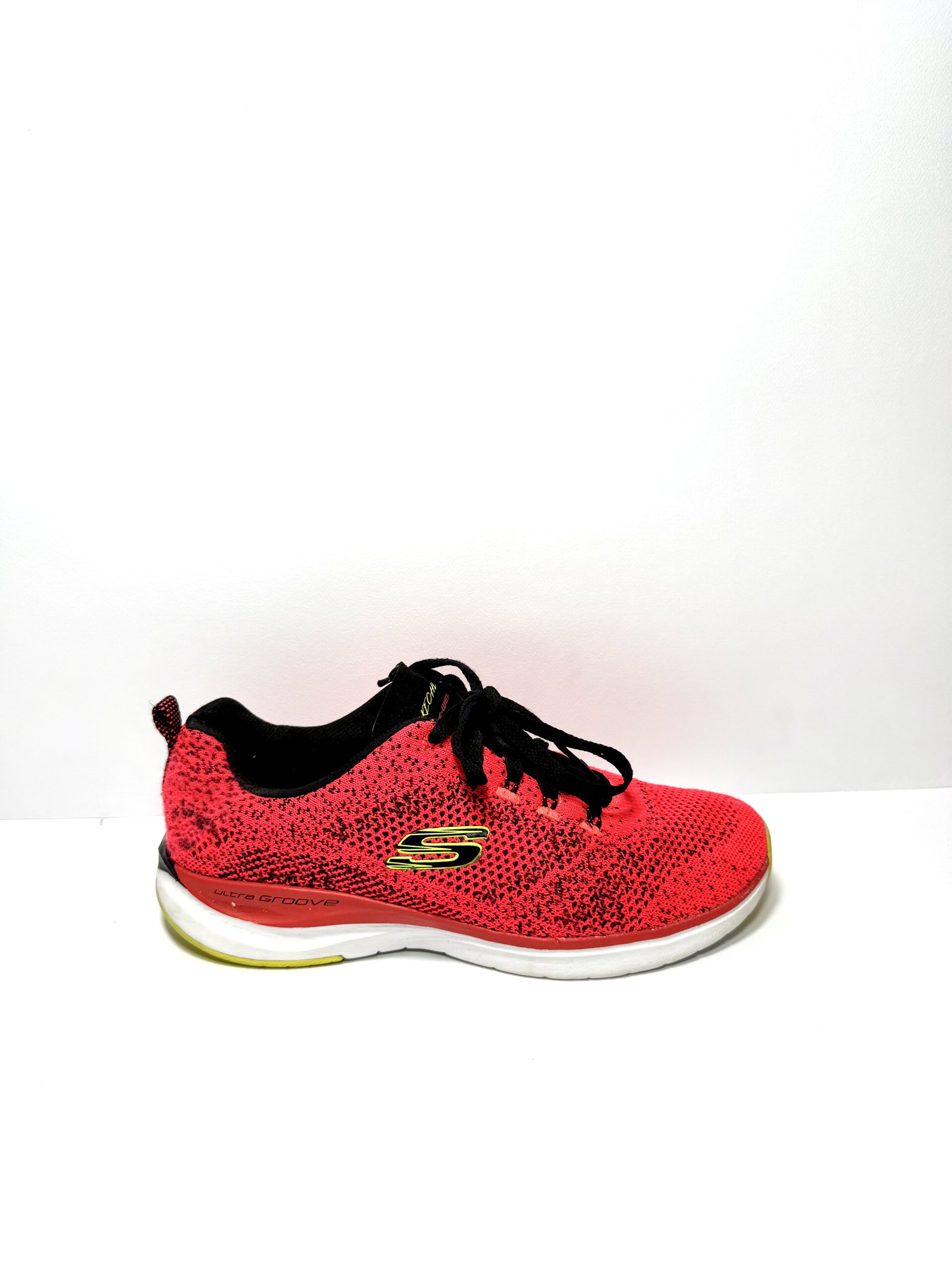 Skechers ultra groove