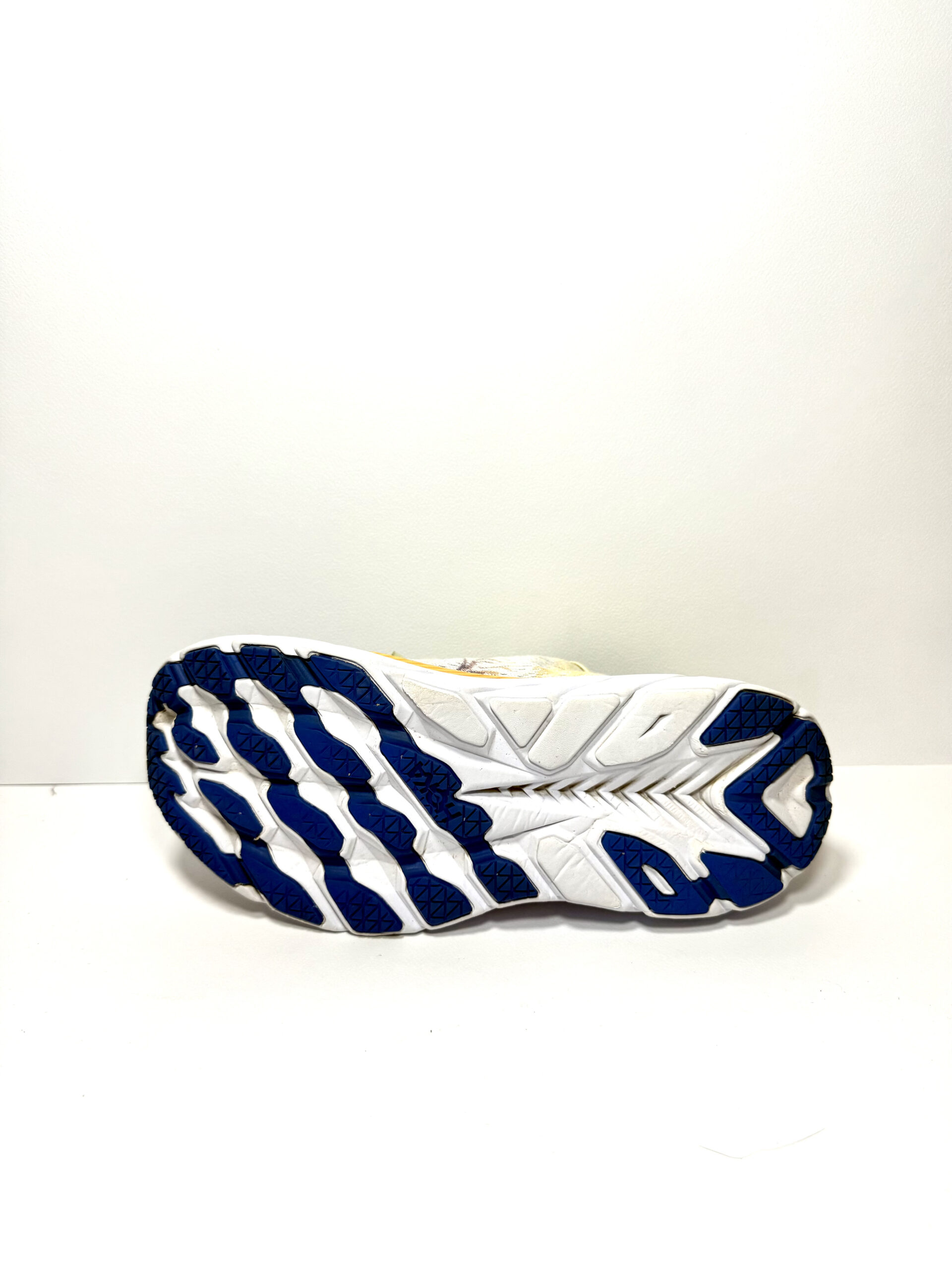 HOKA ONE ONE Clifton 8 - Image 4