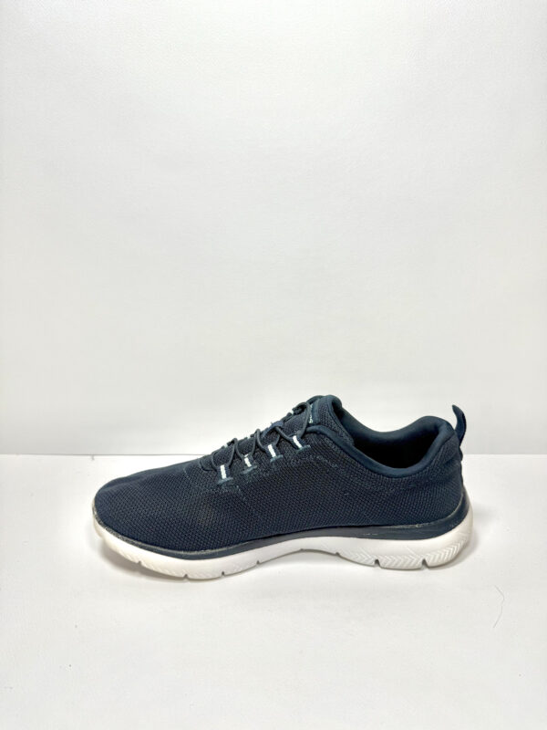 Skechers Summit - Image 3