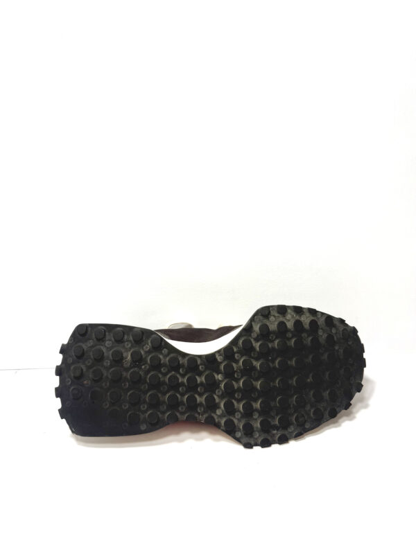 New Balance 327 - Image 6